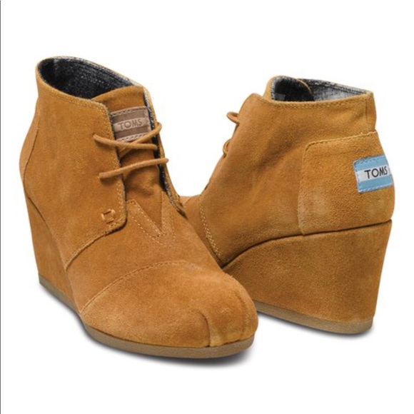 Toms Shoes - TOMS chestnut suede booties